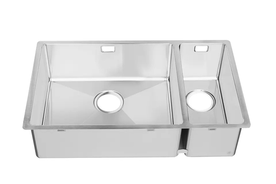 Factory Price SUS304 Undermount 32 Inches Double Bowl Stainless Steel Kitchen Sink