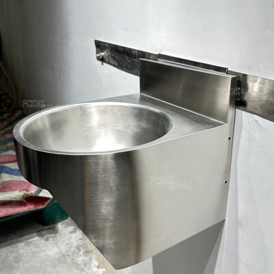 Factory 304 Stainless Steel Handmade Sinks School Outdoor Wall Mount Wash Basins Trough Lavatory Hand Washing Hand Brushed Surface Custom wash trough